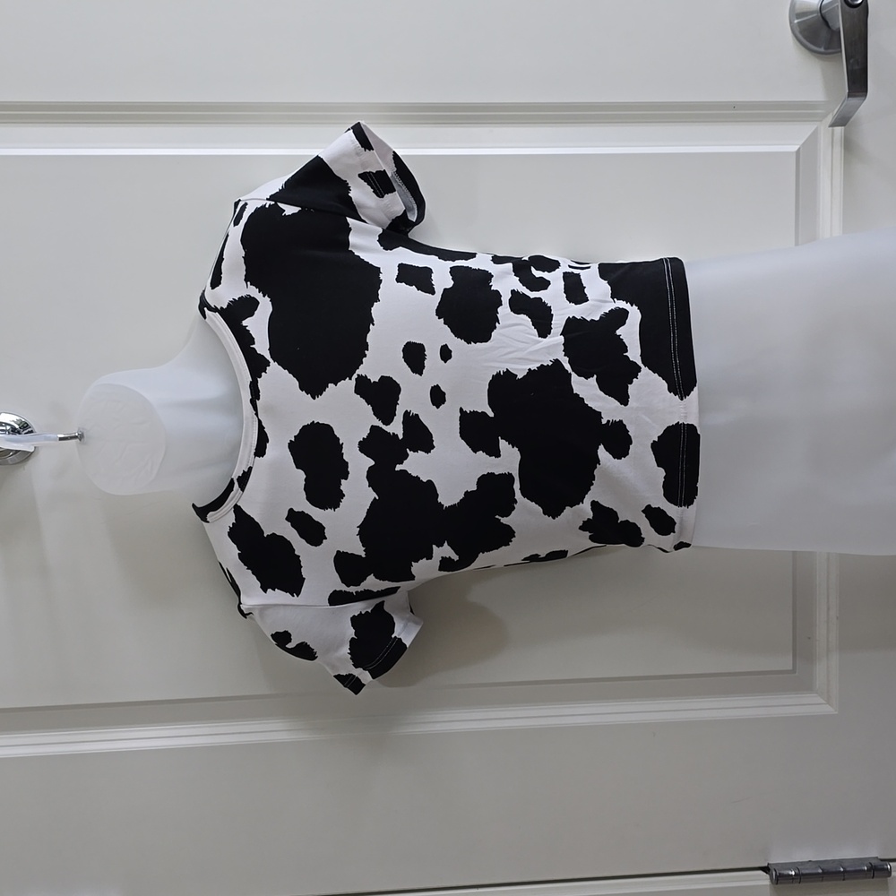Love Dazed Cow Print  Cropped‎ Top Size Medium